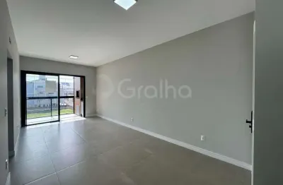 Apartamento com 2 quartos sendo 1 suite com 70m² nos ingleses.