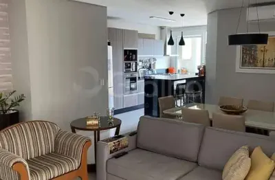 Cobertura com 3 quartos sendo 1 suite com 212m²  nos ingleses.