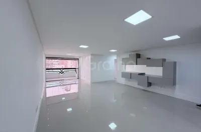 Apartamento de 168m² com 3 quartos sendo 2 suítes na beiramar