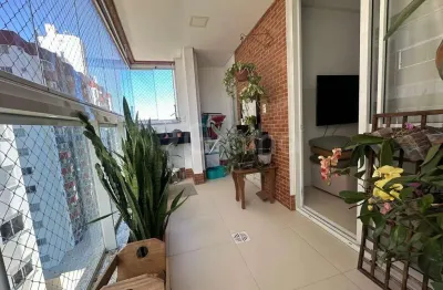 Apartamento com 2 quartos e 88m² privativos no centro de palhoça