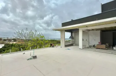 Cobertura a 300 metros da praia com 3 quartos no bairro campeche