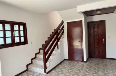 Casa com 4 quartos à venda na Rua dos Curiós, --, Pedra Branca, Palhoça