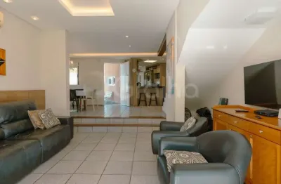 Casa  residencial com 4 suítes com 210,17m² na praia da daniela.