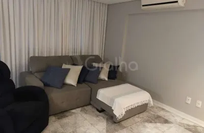 Apartamento com 3 quartos, sendo 1 suíte, 91,95 m² de área privativa na trindade.