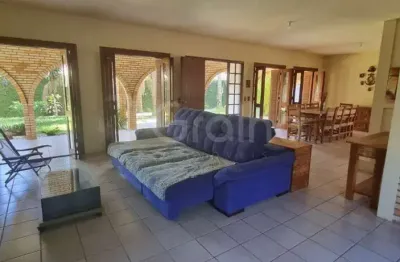 Casa residencial com 2 quartos sendo 1 suíte com 248m² na vargem grande, florianópolis.