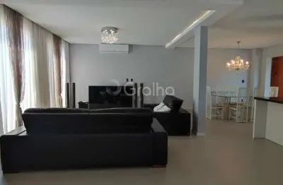 Casa residencial com 3 quartos sendo 1 suíte com 209,98m² em são joão do rio vermelho.