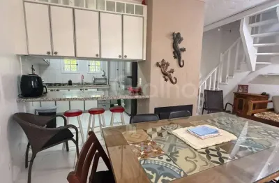 Casa em condomínio com 2 quartos na Cachoeira do Bom Jesus, Florianópolis