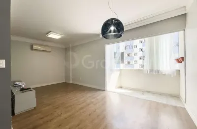 Apartamento de 3 dormitórios sendo 1 suíte no centro de florianópolis