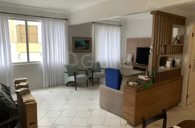 Apartamento de 97m² com 2 quartos no Centro de Florianópolis