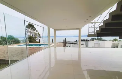 Casa em condomínio fechado com 3 quartos à venda na Rodovia Haroldo Soares Glavan, --, Cacupé, Florianópolis