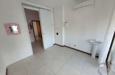 Sala comercial à venda na Rua Presidente Coutinho, --, Centro, Florianópolis
