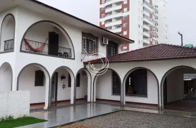 Casa com 4 quartos à venda na Rua Coronel Américo, --, Barreiros, São José
