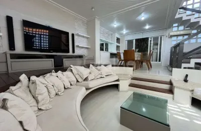 Casa com 3 quartos à venda na servidão nossa senhora do caravaggio, --, agronômica, florianópolis, 201 m2 por r$ 1.500.000