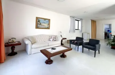 Casa residencial de 4 dorms no bairro cachoeira do bom jesus