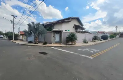 Casa com 5 quartos à venda na Dinamarca, 210, Jardim America, Paulínia, 446 m2 por R$ 1.600.000