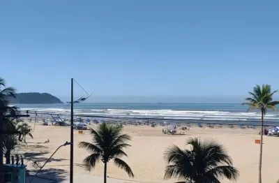 Loucura, loucura. **grande oportunidade**. excelente apartamento no jardim guilhermina em frente ao mar, mobiliado, de 02 dormitórios.