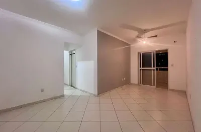 Loucura. loucura. excelente apartamento no jardim guilhermina, de 02 dormitórios, sendo 01 suíte.
