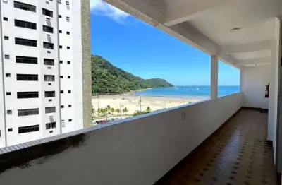 Loucura, loucura. **grande oportunidade**. excelente apartamento no canto do forte na frente do mar, de 01 dormitório.