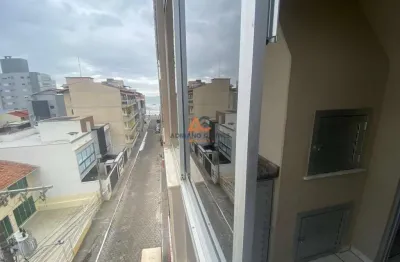 Apartamento mobiliado com churrasqueira a carvão e varanda na quadra mar na praia de gravatá em navegantes a venda pela imobiliária adriano carpes