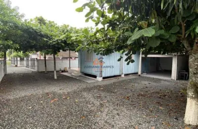 Casa mista à venda no bairro gravatá em navegantes próxima a escola estadual antonio rocha e a creche rosana - adriano carpes imóveis vende