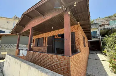 Vista maravilhosa, casa na praia de são miguel, penha com ótima localização.