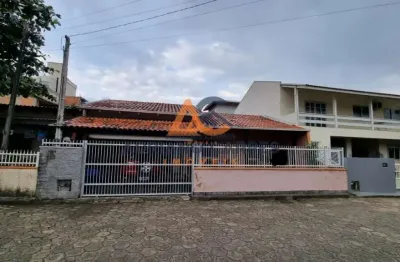 Casa a venda no gravatá/navegantes com ótima localização - adriano carpes imóveis vende