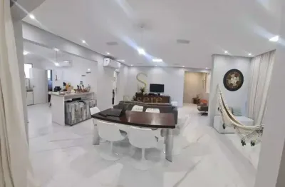 Vendo apartamento, 3/4, reformado e climatizado, 150m2, em excelente localização na graça