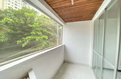 Apartamento 2/4, com depêndencia  , condomínio Jardim das Acácias Imbuí .