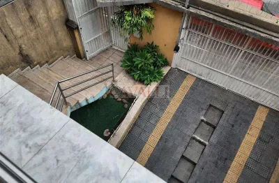 Maravilhoso sobrado, 03 dormitórios sendo 02 suítes com hidromassagem!