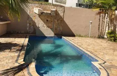 Casa em condomínio fechado com 4 quartos para alugar na rua ametista, 112, condomínio parque das garças ii, atibaia, 452 m2 por r$ 8.500