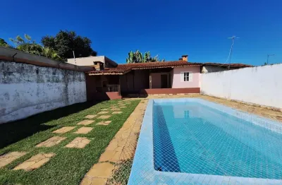 Casa com 3 quartos à venda na rua avelino de almeida bueno, 437, alvinópolis, atibaia, 250 m2 por r$ 1.200.000