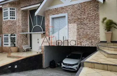 Casa em condomínio fechado com 4 quartos para alugar na alameda das tulipas, 170, alphaville, santana de parnaíba por r$ 19.816