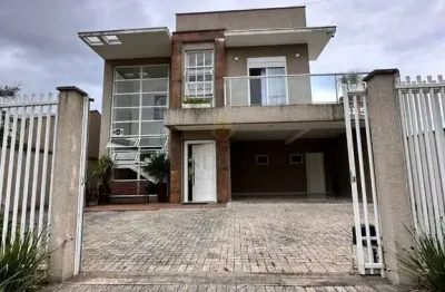 Sobrado com 3 Suítes à venda, 230 m2, Brejatuba - Guaratuba PR