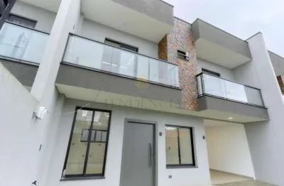 Sobrado com 3 quartos à venda, 141 m2, BONECA DO IGUAÇU - SAO JOSE DOS PINHAIS - PR