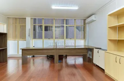 Sala comercial para alugar na Rua Voluntários da Pátria, 233, Centro, Curitiba