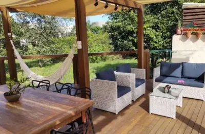 Casa com 2 quartos à venda na rua da corticeira da serra, 50, cachoeira do bom jesus, florianópolis, 111 m2 por r$ 1.390.000