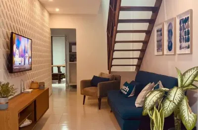 Casa c/primeiro andar, c/3 quartos suítes, piscina privativa, em cond., praia dos carneiros