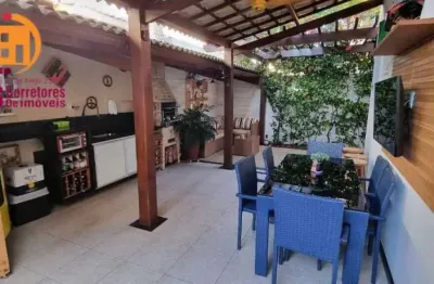 Vendo casa dúplex em condominio fechado com total infraestrutura em stella maris com 214m2 com 4/4, 2 suítes, espaço gourmet com churrasqueira, 3 vagas de garagens. pronta!