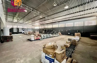 Barracão / Galpão / Depósito para alugar na Rua Jaciara Ferreira Freitas, Itingá, Lauro de Freitas
