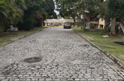 Vendo em oportunidade casa com 3 pavimentos com 198m2, 3/4 reversível para 4/4, garagem coberta, espaço gourmet em condomínio super bem localizada em stella maris  com clube piscina  - salvador/ba.