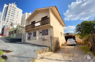 Casa à venda no Uvaranas, Ponta Grossa 