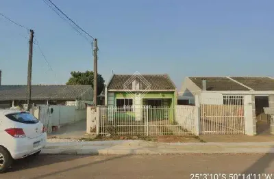 Casa com 2 quartos à venda na Rua Eloi de Cesário Leria, 184, Piriquitos, Ponta Grossa