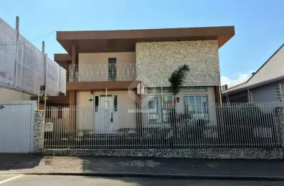 Casa com 05 suítes - comercial ou residencial no centro