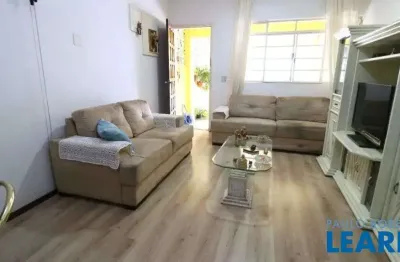 Casa com 2 quartos à venda em Moema, São Paulo 