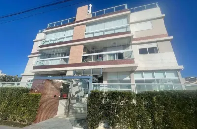 Belíssimo apartamento de 2 quartos com condomínio de frente para o mar