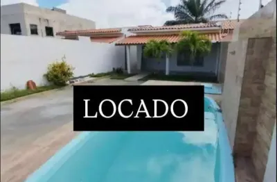 Casa 3/4 sendo 1 suíte. piscina. condomínio canto de arembepe. próximo ao rio e ao mar
