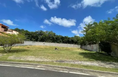 Lote totalmente nascente, plano, com uma localização privilegiada próximo a portaria e ao clube. alphaville litoral norte 2.