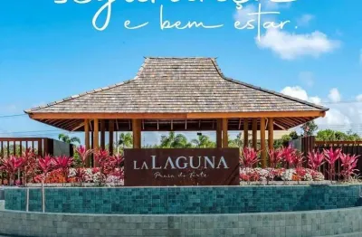 Lote à venda no condomínio la laguna, praia do forte!