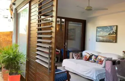 Casa com 5 quartos à venda na Ba-099, 87, Praia do Forte, Mata de São João