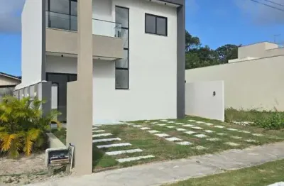 Apresentamos esta encantadora residência localizada no condomínio vila florença-abrantes